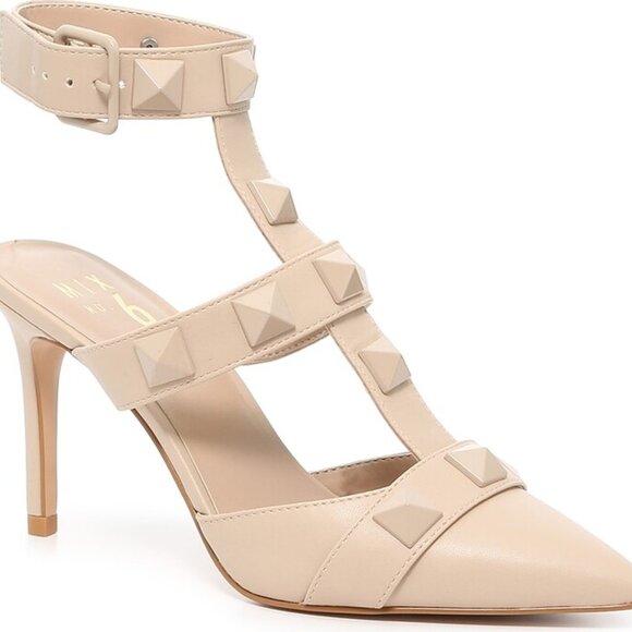 Studded Mix No. 6 heels sized 8 1/2 - Picture 1 of 7